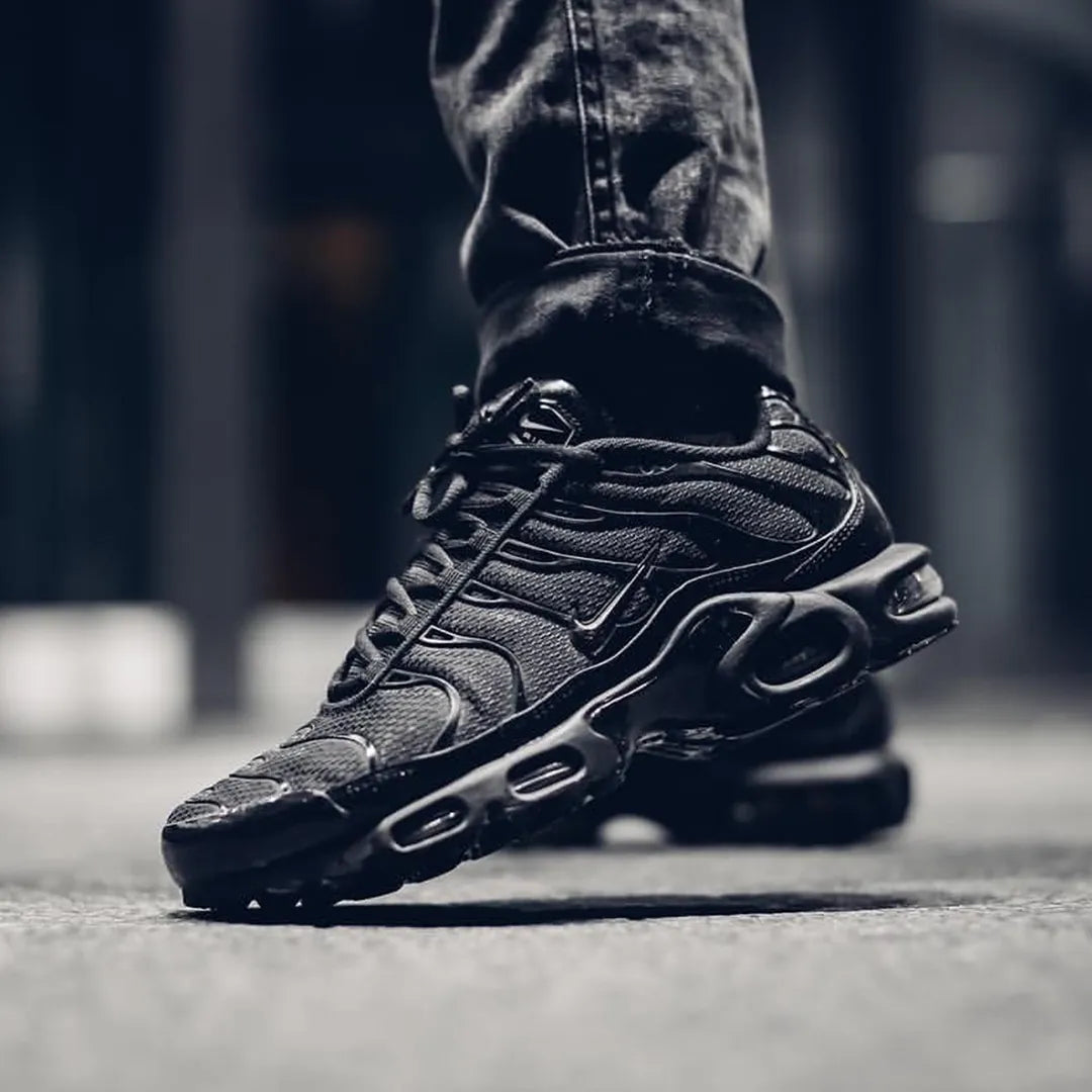 NK Air Max Plus TN - Siyah