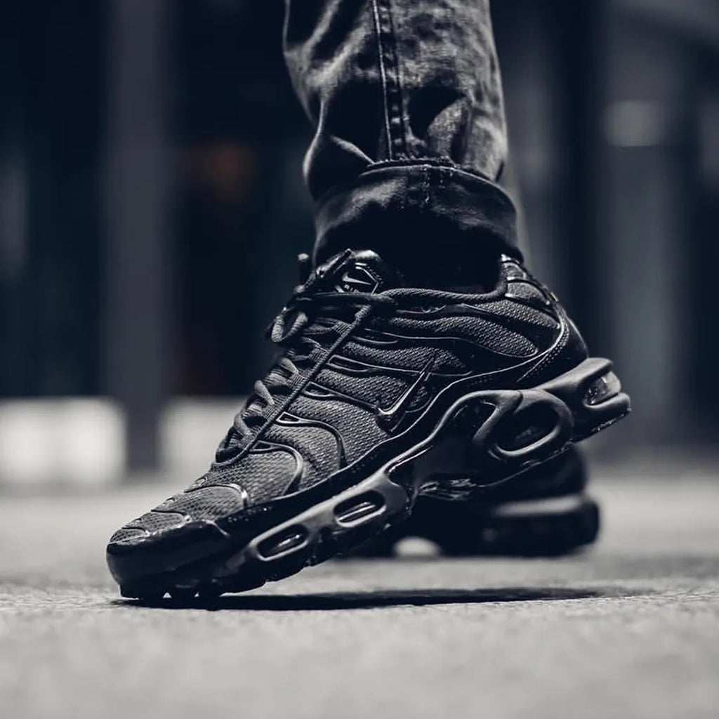 NK Air Max Plus TN - Siyah